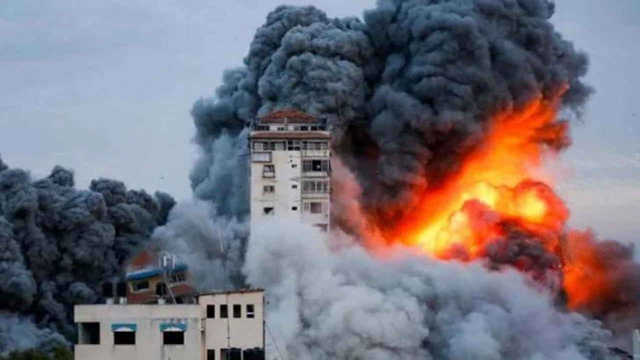 নুসিরাত শরণার্থী শিবিরে ইসরাইলের বোমা হামলা, নিহত ১৭