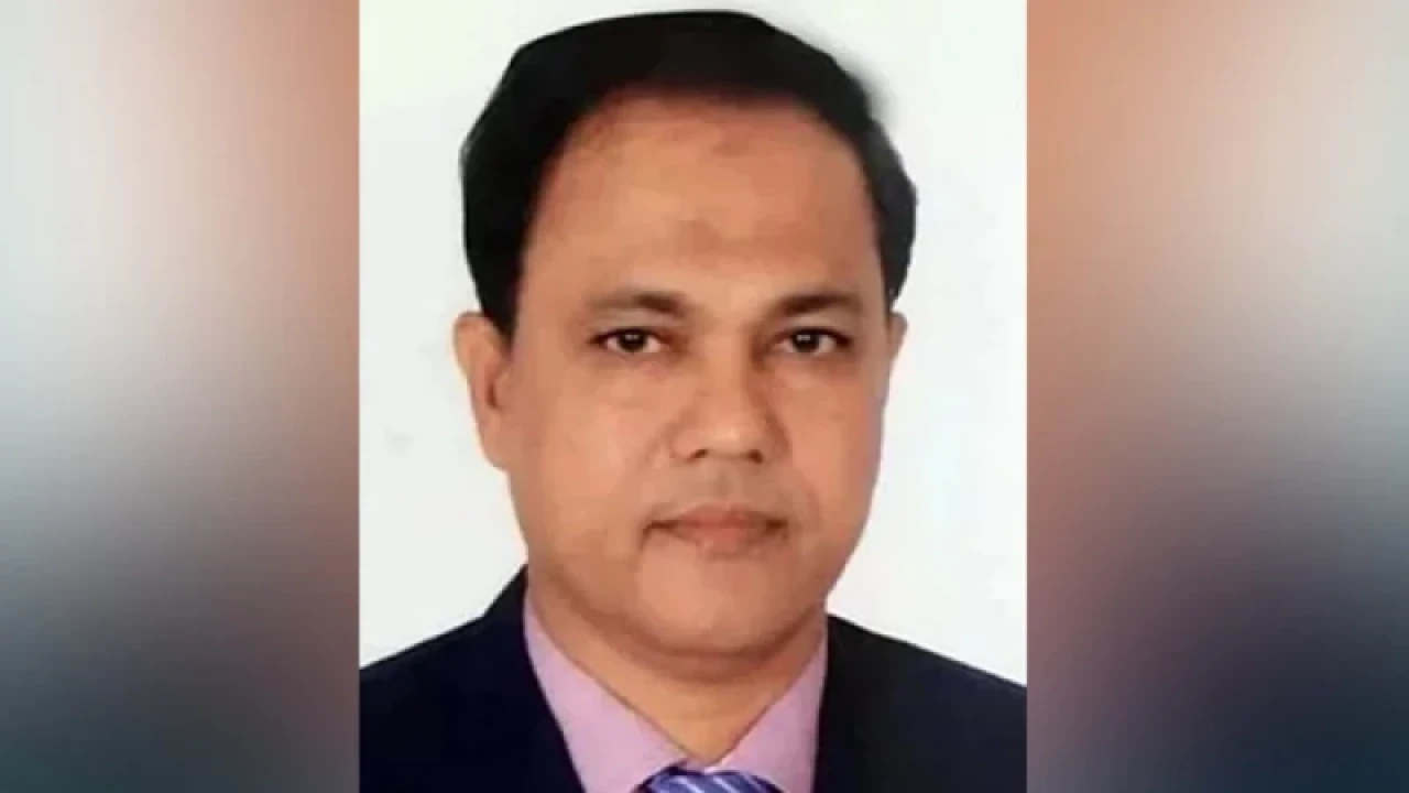 মন্ত্রীর বাসার লিফটে সহকর্মীকে মারধর, সেই কর্মকর্তা বরখাস্ত