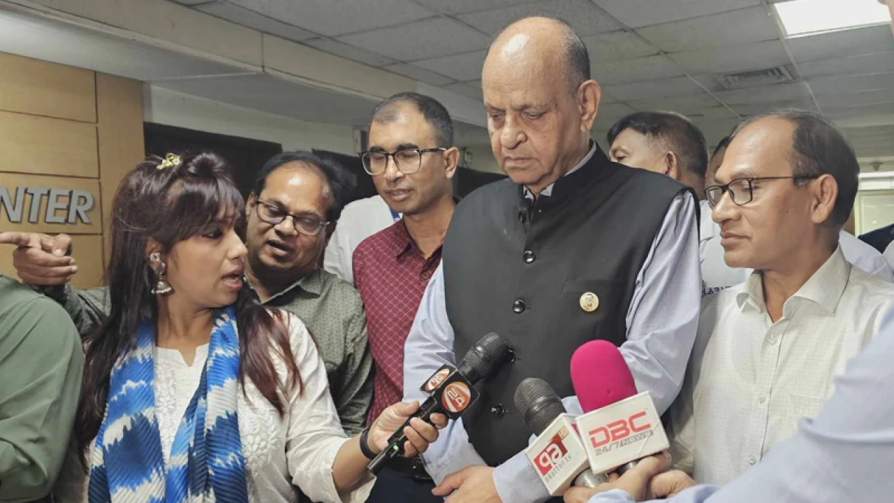 ধানমন্ডির ল্যাবএইড হাসপাতাল পরিদর্শনে গিয়ে যা বললেন স্বাস্থ্যমন্ত্রী