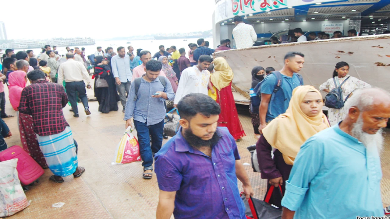 ফের চিরচেনা রূপে ফিরছে ঢাকা