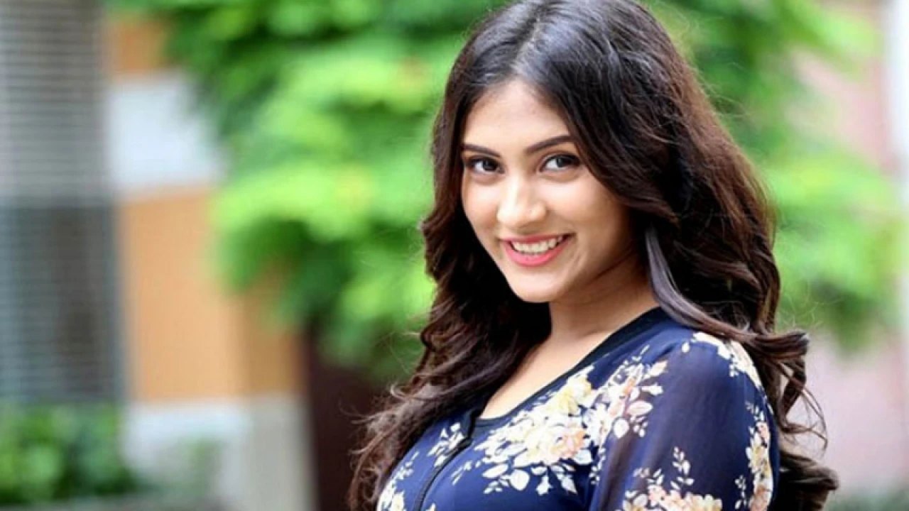 ‘দিজ ইজ নট ফেয়ার’, কেন লিখলেন মেহজাবীন