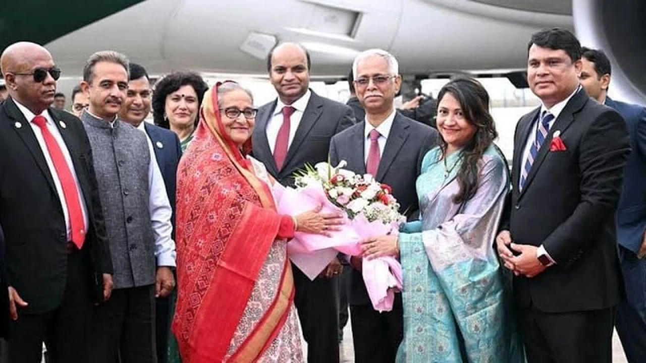 রাষ্ট্রীয় সফরে নয়াদিল্লি পৌঁছেছেন প্রধানমন্ত্রী