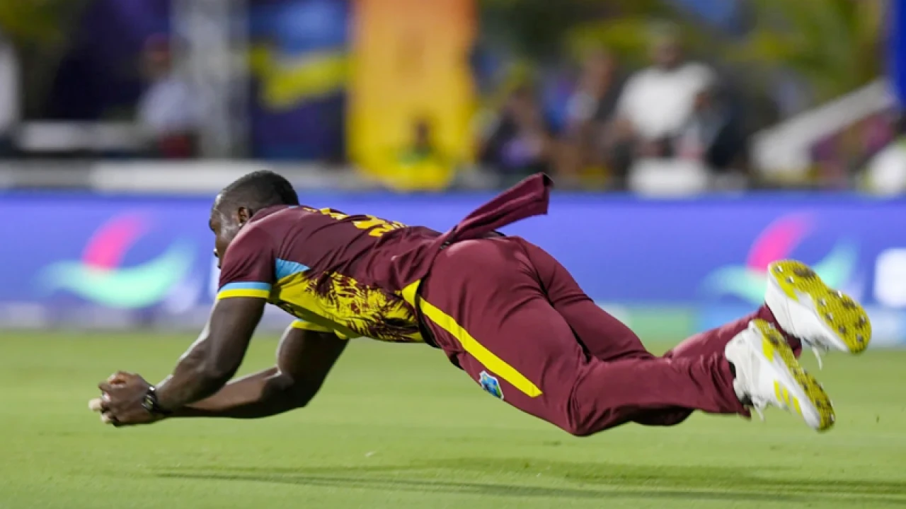 ওয়েস্ট ইন্ডিজের তোপে ১২৮ রানে অলআউট যুক্তরাষ্ট্র