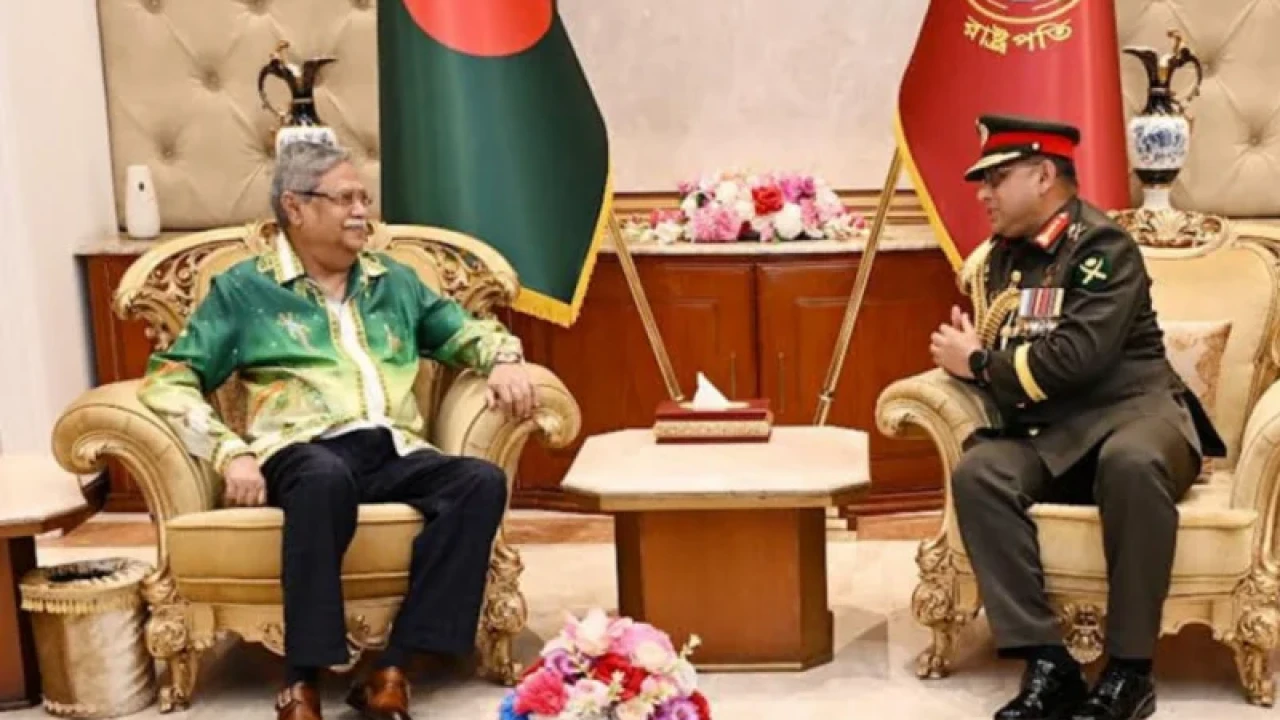 রাষ্ট্রপতির সঙ্গে নবনিযুক্ত সেনাবাহিনী প্রধানের সৌজন্য সাক্ষাৎ