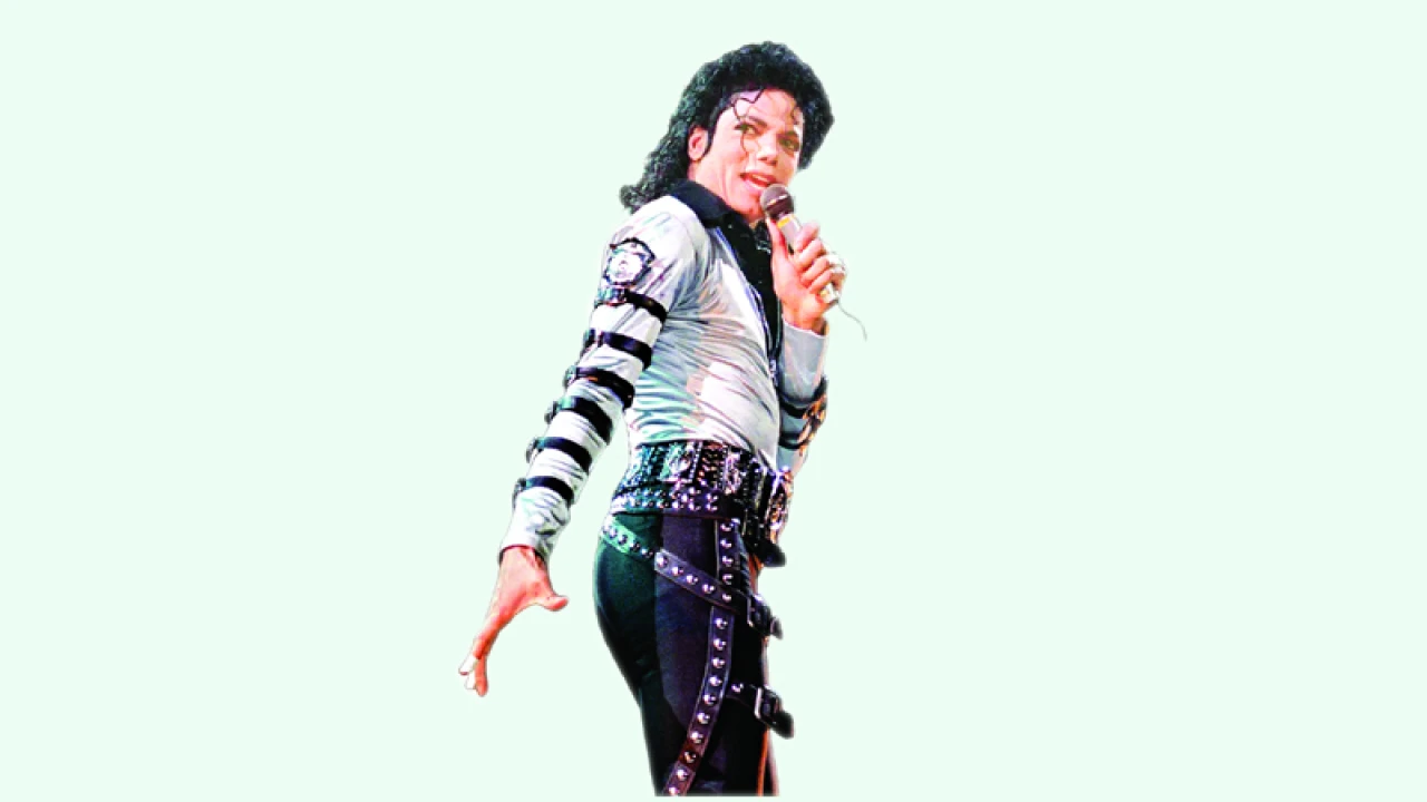 বিশ্বতারকার বিষাদে আজও বিশ্বকাঁদে