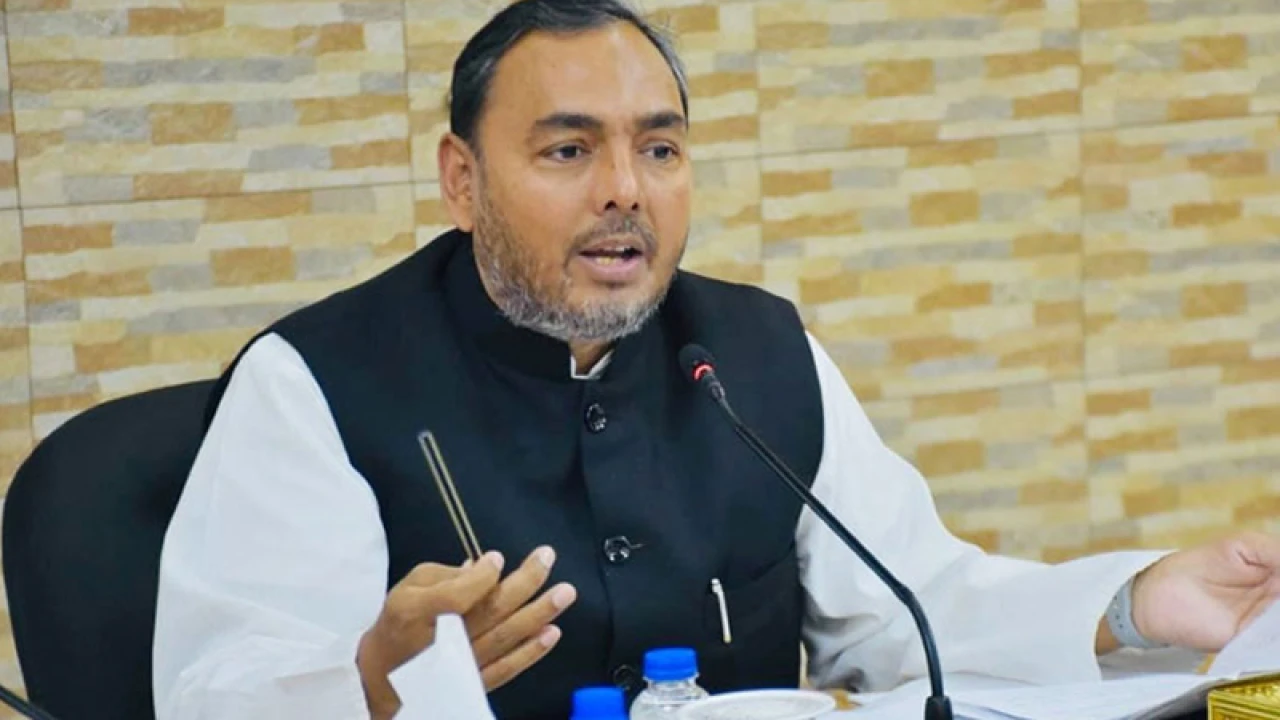 বোতলজাত পানির দাম কেন বাড়ল, খবর নিয়ে ব্যবস্থা: বাণিজ্য প্রতিমন্ত্রী