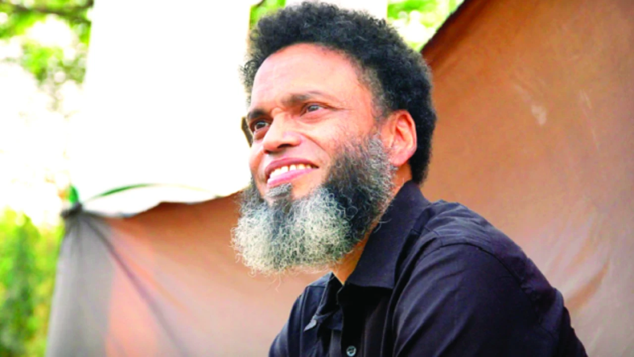 বাসায় ফিরে দোয়া চাইলেন হায়দার হোসেন