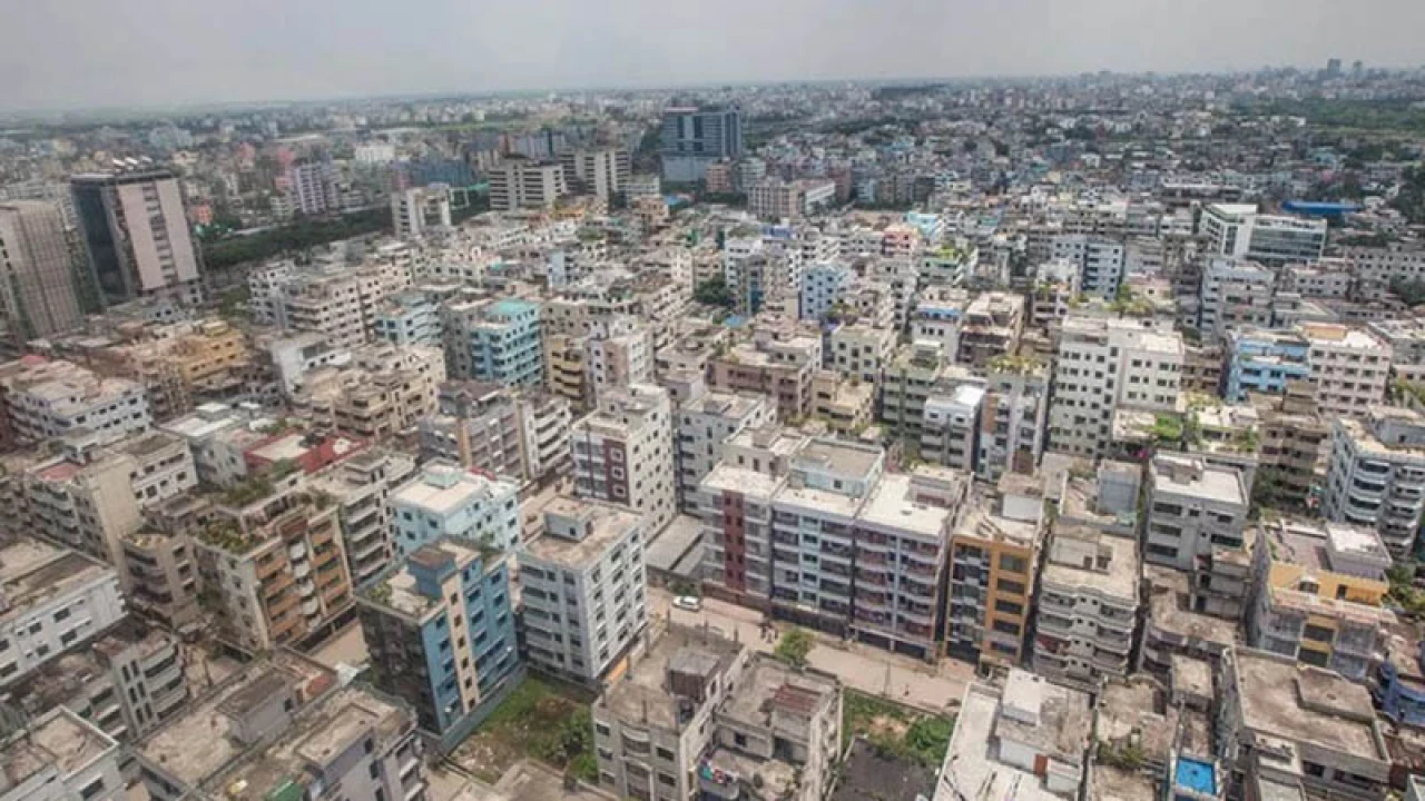 ঢাকা শহরের ৯৫ শতাংশ বাড়িঘর অনুমোদনহীন