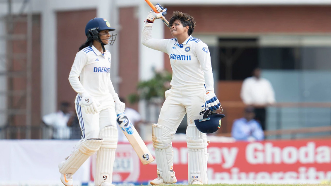 নারীদের টেস্টে দ্রুততম ডাবল সেঞ্চুরি শেফালির