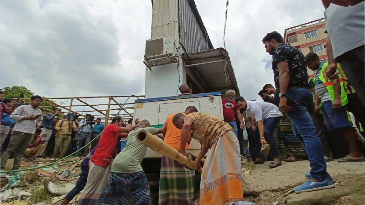 সাদিক অ্যাগ্রোর উদ্ধার করা অংশে খাল খনন শুরু