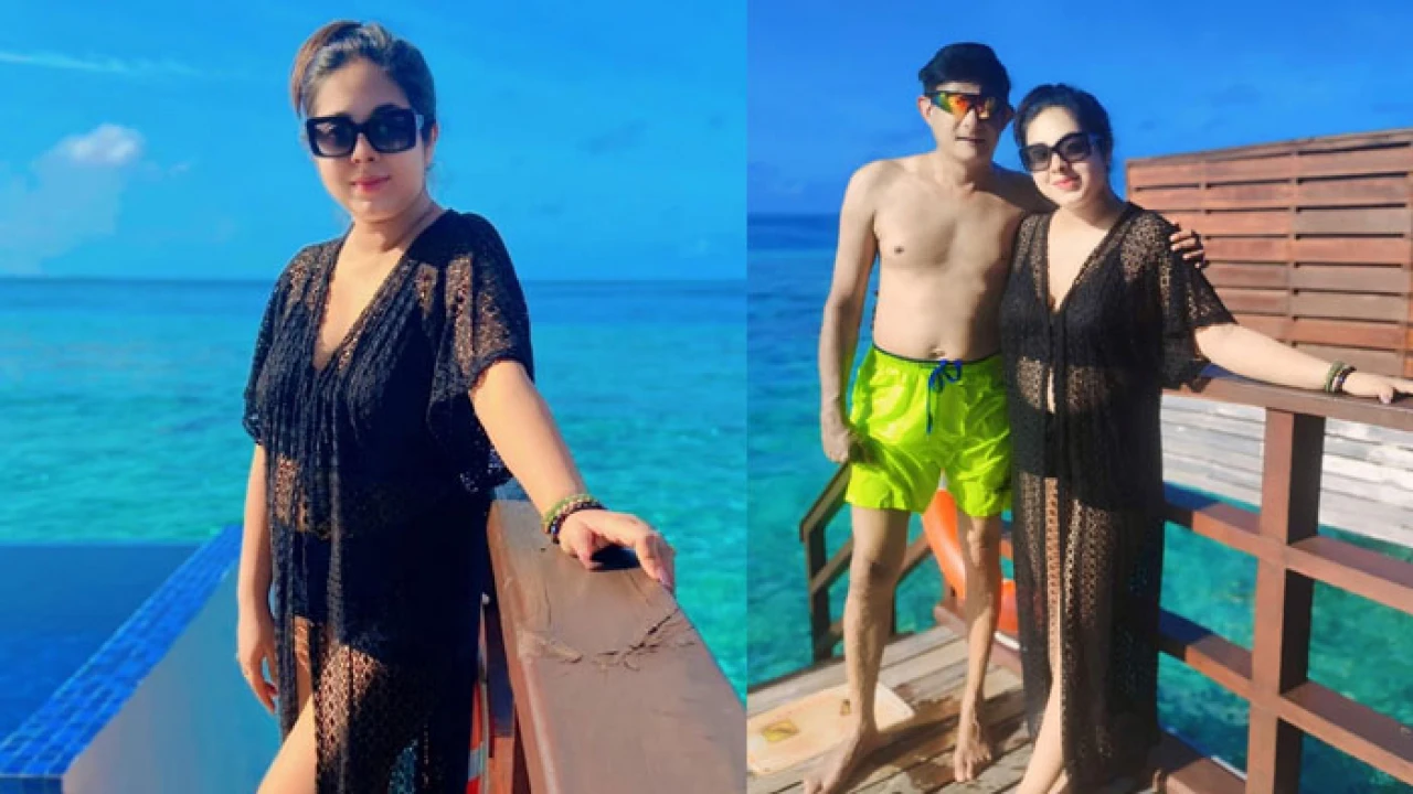 হানিমুনে উষ্ণতা ছড়াচ্ছেন কাঞ্চন-শ্রীময়ী