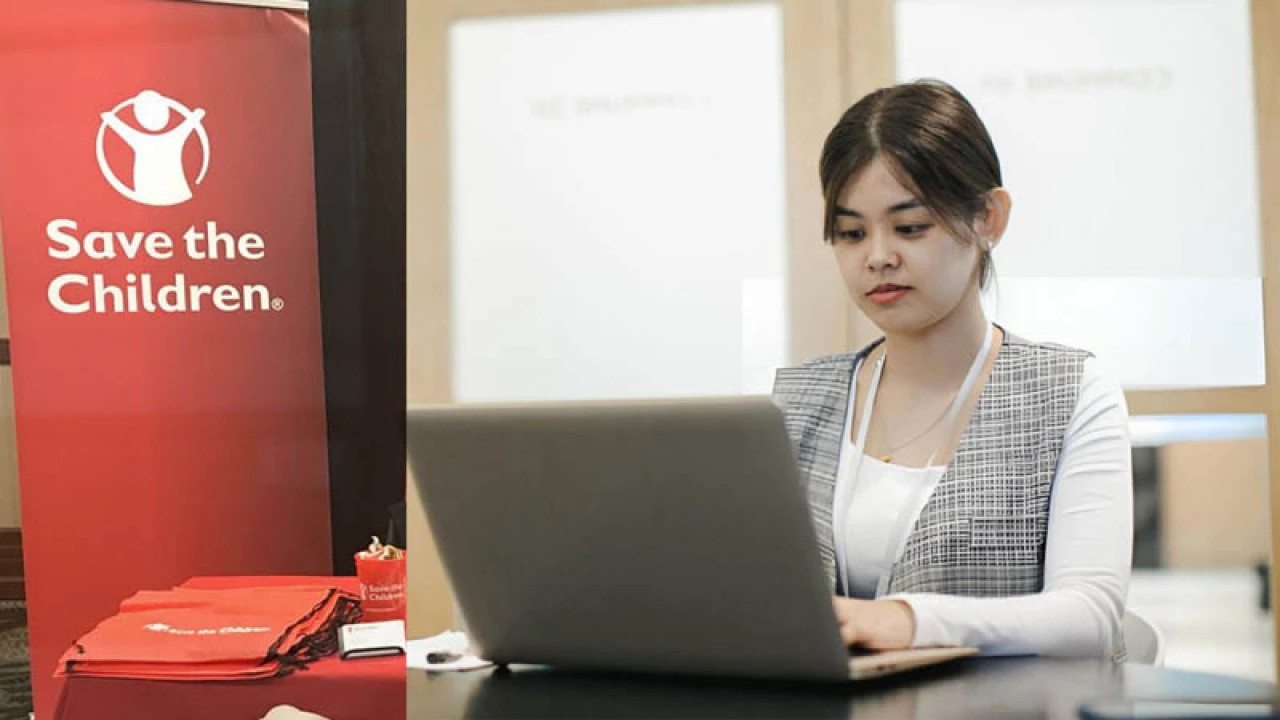 চাকরি দিচ্ছে সেভ দ্য চিলড্রেন, থাকছে না বয়সসীমা