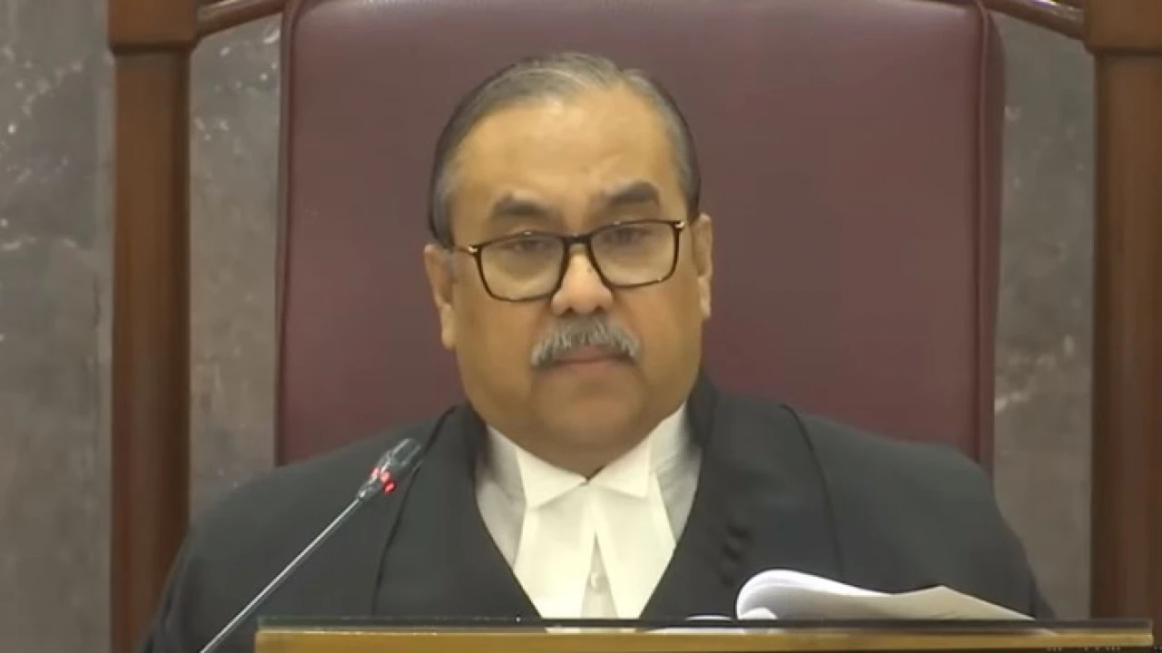 শিক্ষার্থীদের ক্লাসে ফিরে যাওয়ার আহ্বান প্রধান বিচারপতির