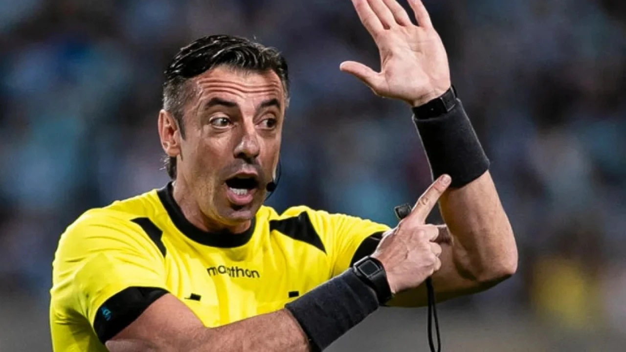 আর্জেন্টিনা-কলম্বিয়ার ফাইনালে ব্রাজিলের রেফারি