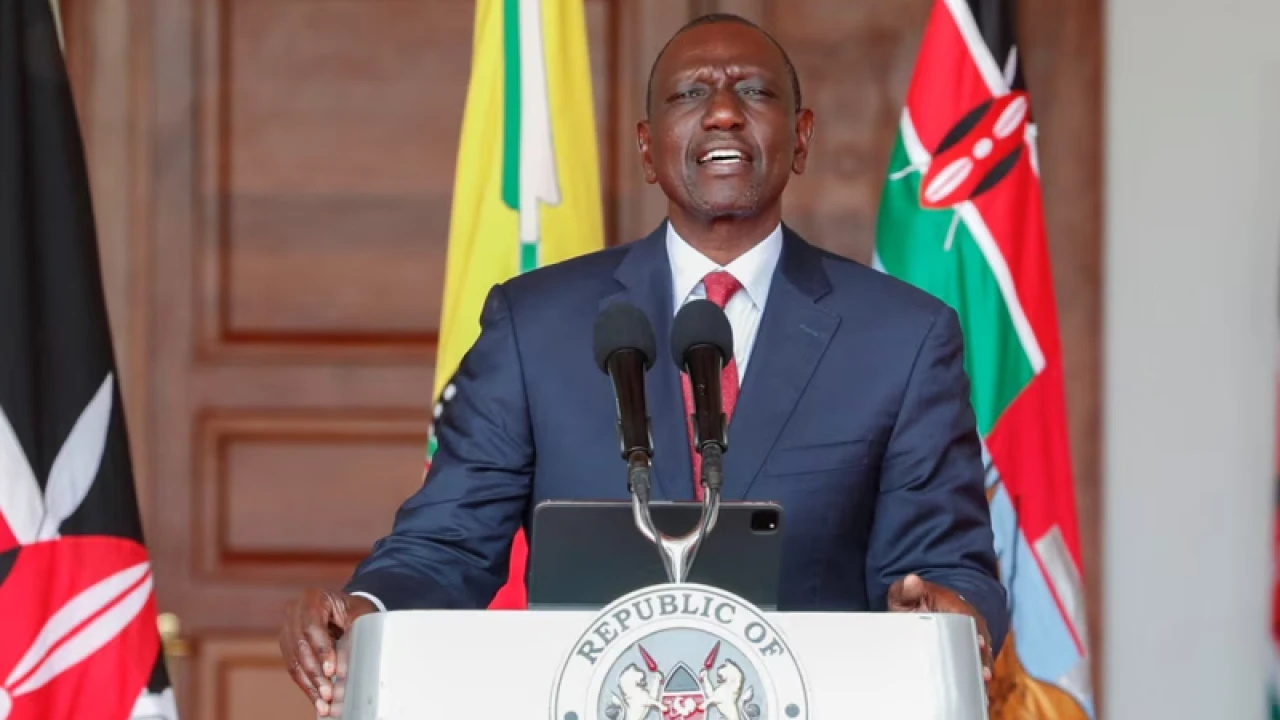 কেনিয়ায় বিক্ষোভের মুখে মন্ত্রীদের বরখাস্ত করলেন প্রেসিডেন্ট
