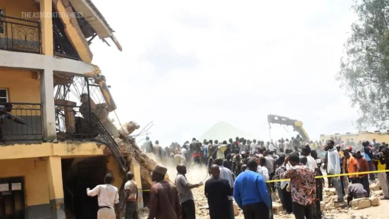 উত্তর নাইজেরিয়ায় স্কুল ধসে ২২ জন নিহত