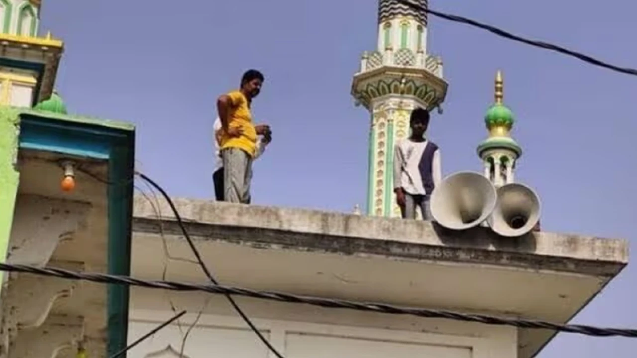 মাইকে আজান দিলে লাশ পড়বে, হুমকির পর মসজিদে পুলিশ মোতায়েন