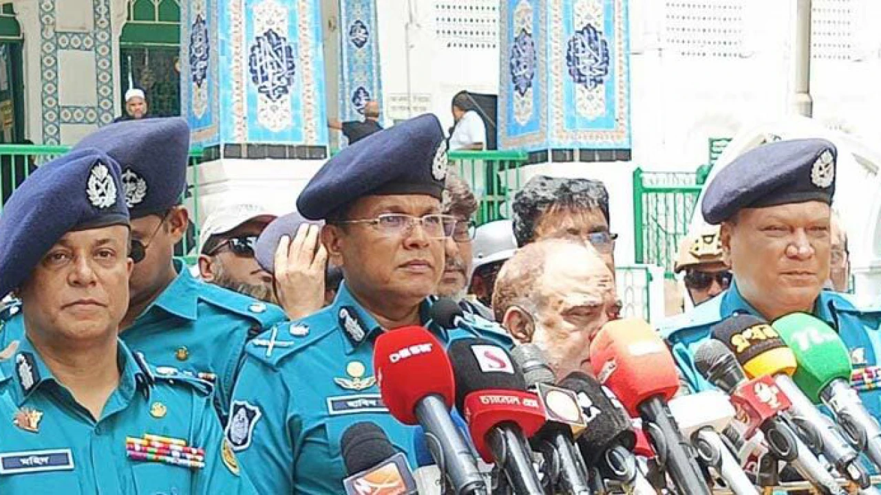 কোটাবিরোধীদের কঠোর হুঁশিয়ারি দিলেন ডিএমপি কমিশনার