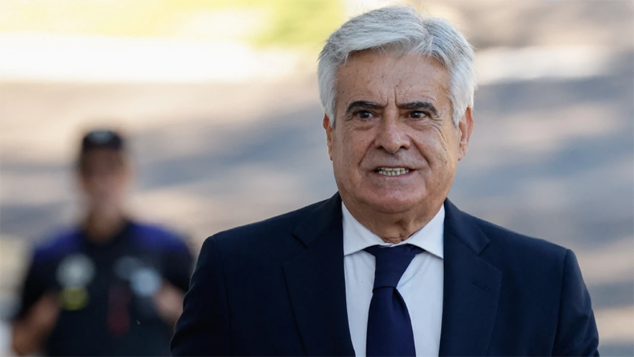 স্পেনের ফুটবল প্রধান দুই বছর নিষিদ্ধ