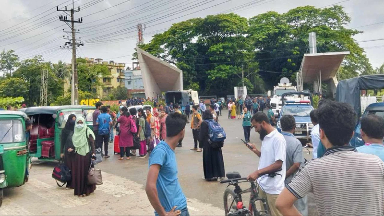 শাবিপ্রবির শিক্ষার্থীরা আবাসিক হল ত্যাগ করেছে