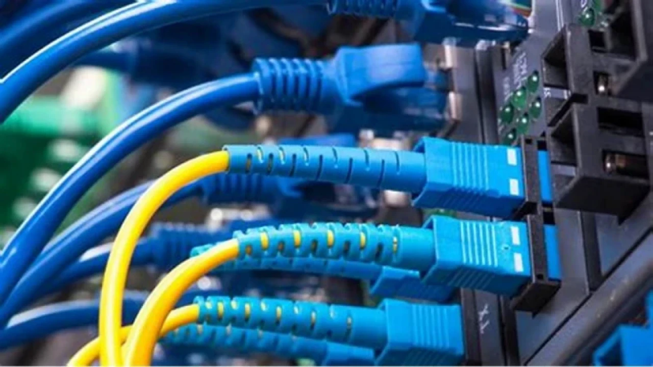 বাসা-বাড়িতে পরীক্ষামূলকভাবে চালু হয়েছে ব্রডব্যান্ড ইন্টারনেট