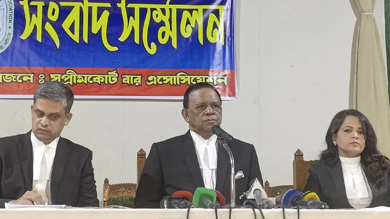 গ্রেপ্তার আইনজীবীদের মুক্তি চাইলেন সুপ্রিম কোর্ট বারের সভাপতি খোকন