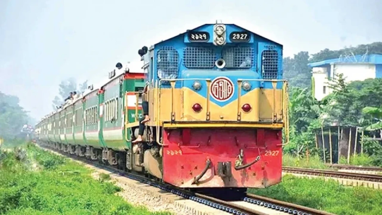 ট্রেনের টিকিটের টাকা ফেরত দিচ্ছে রেলওয়ে