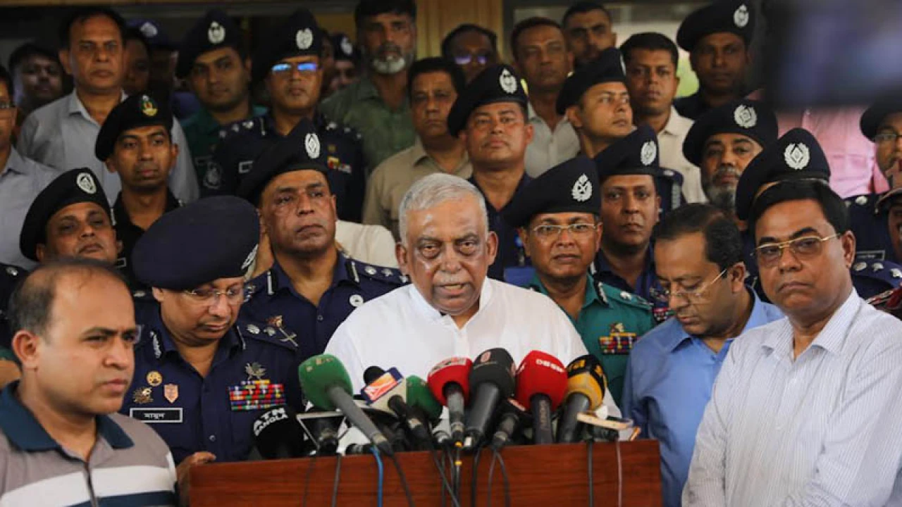 ছাত্রনেতাদের নিরাপত্তা হেফাজতে নিয়েছি, পরবর্তীতে ব্যবস্থা নেওয়া হবে: স্বরাষ্ট্রমন্ত্রী