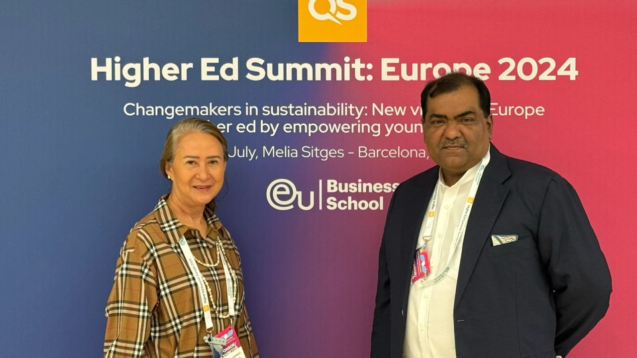 স্পেনে কিউএস হায়ার এডুকেশন সামিটে এআইইউবি’র অংশগ্রহণ