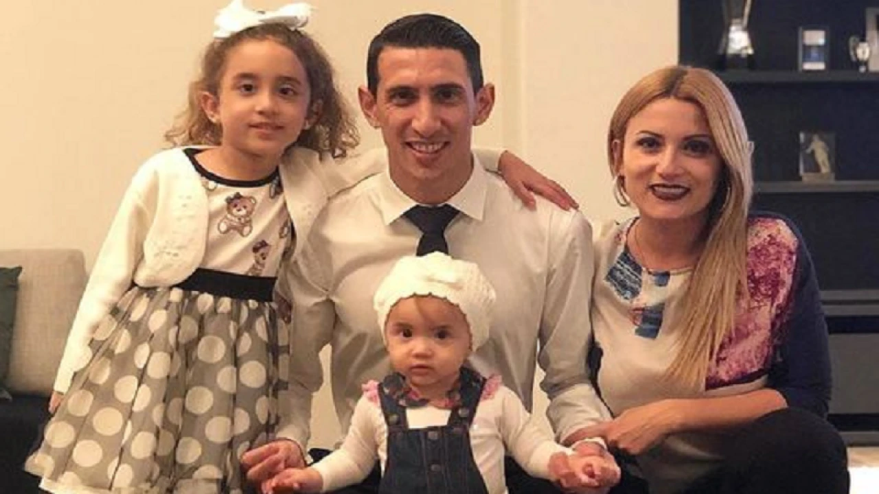 বুলেটবিদ্ধ শূকরের মাথা পাঠিয়ে হুমকি, যে কঠিন সিদ্ধান্ত নিলেন দি মারিয়া