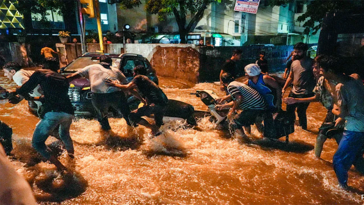 দিল্লিতে রেড অ্যালার্ট জারি