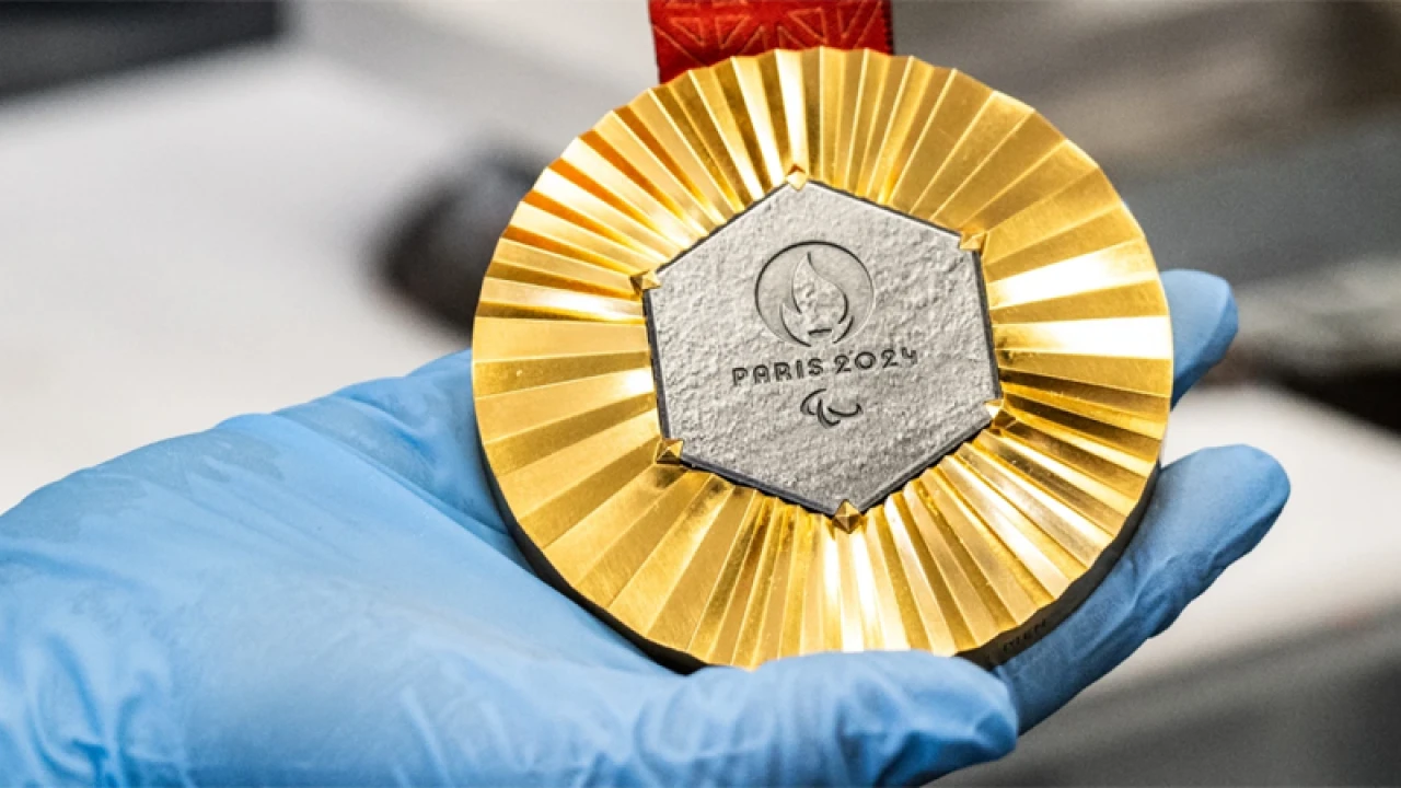 আজ ১৮ স্বর্ণের লড়াই