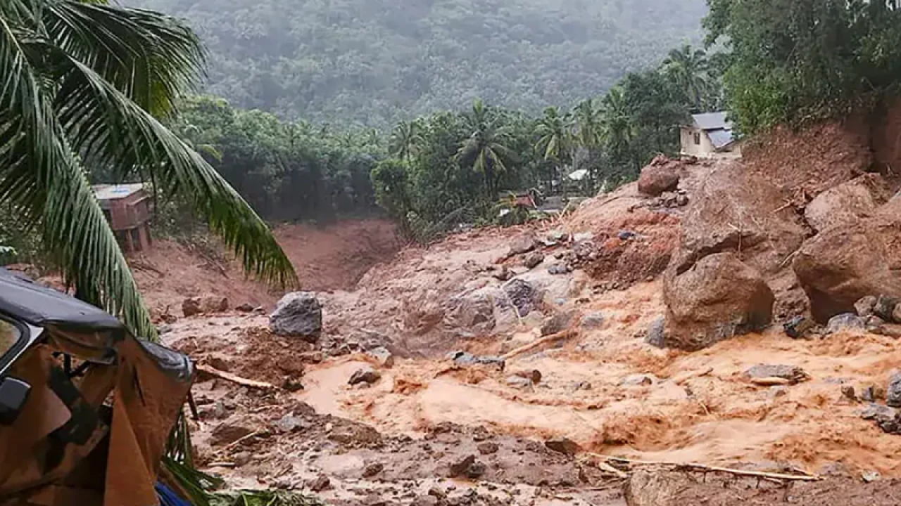 কেরালায় ভয়াবহ ভূমিধস, নিহত বেড়ে ৩০৮