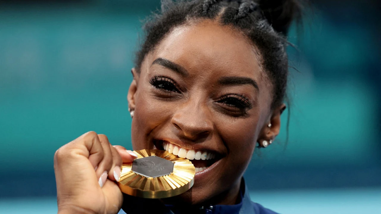 আবারও সোনা জিতলেন বাইলস