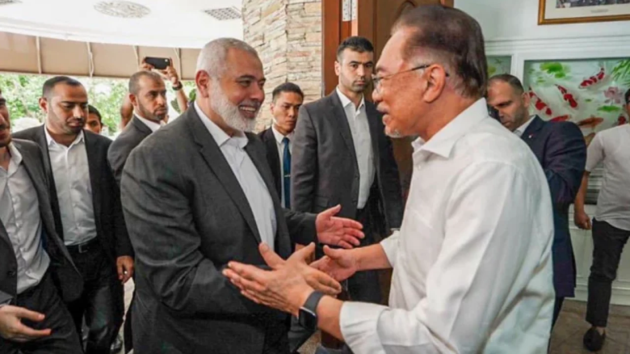 ফেসবুকের কড়া সমালোচনায় মালয়েশিয়ার প্রধানমন্ত্রী