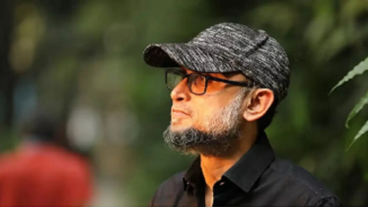 পরিবর্তন না এনে মানুষ পিছু হটবে না: মোস্তফা সরয়ার ফারুকী