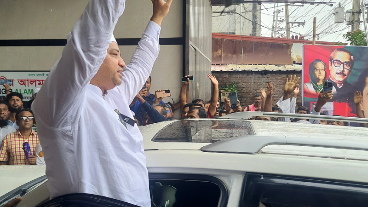 দেশে ফিরলেন জাহাঙ্গীর আলম