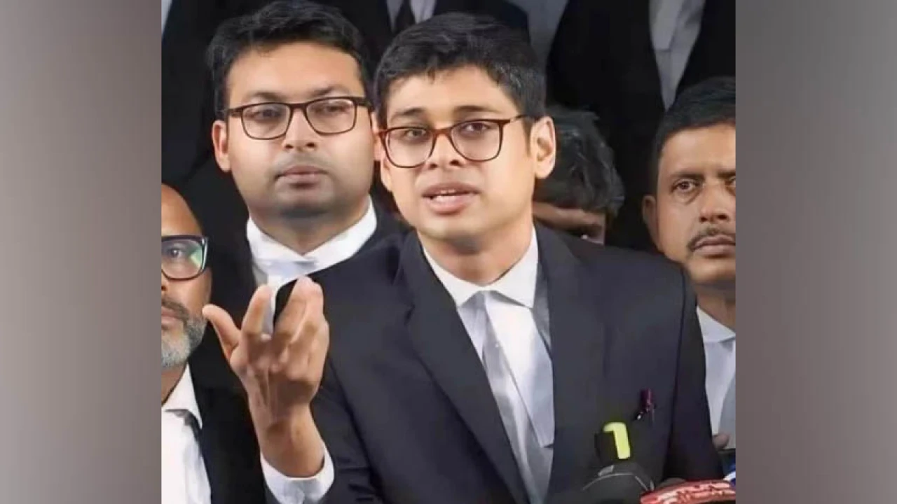 আইনজীবী মানজুর জামায়াতের প্রয়াত শীর্ষ নেতাদের আত্মীয়, দাবিটি ভুয়া