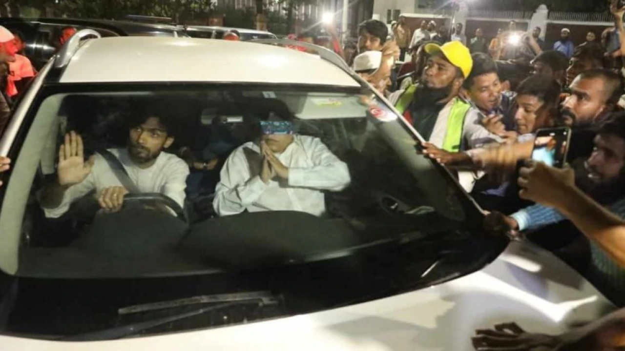 বঙ্গভবনে প্রবেশ করতে পারলেন না মাহী বি চৌধুরী