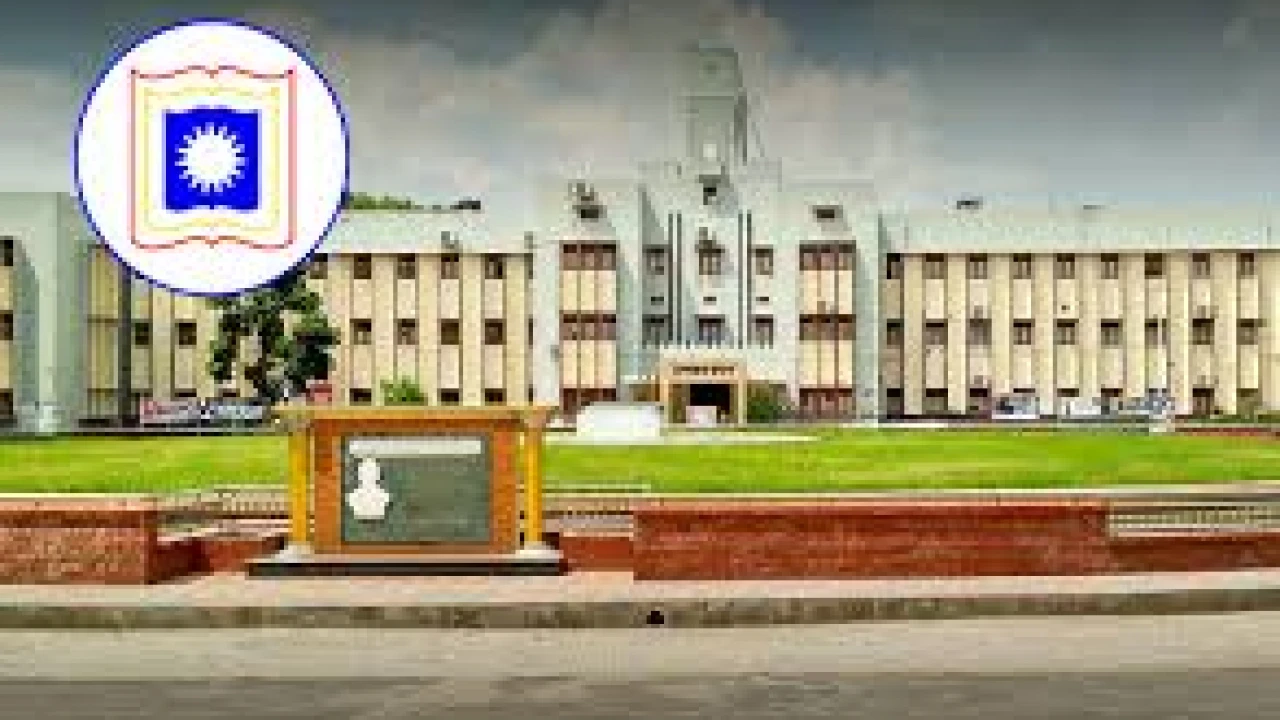 পদত্যাগ দাবির বিষয়ে যা বললেন রাবির সিনেট ও সিন্ডিকেট সদস্যরা