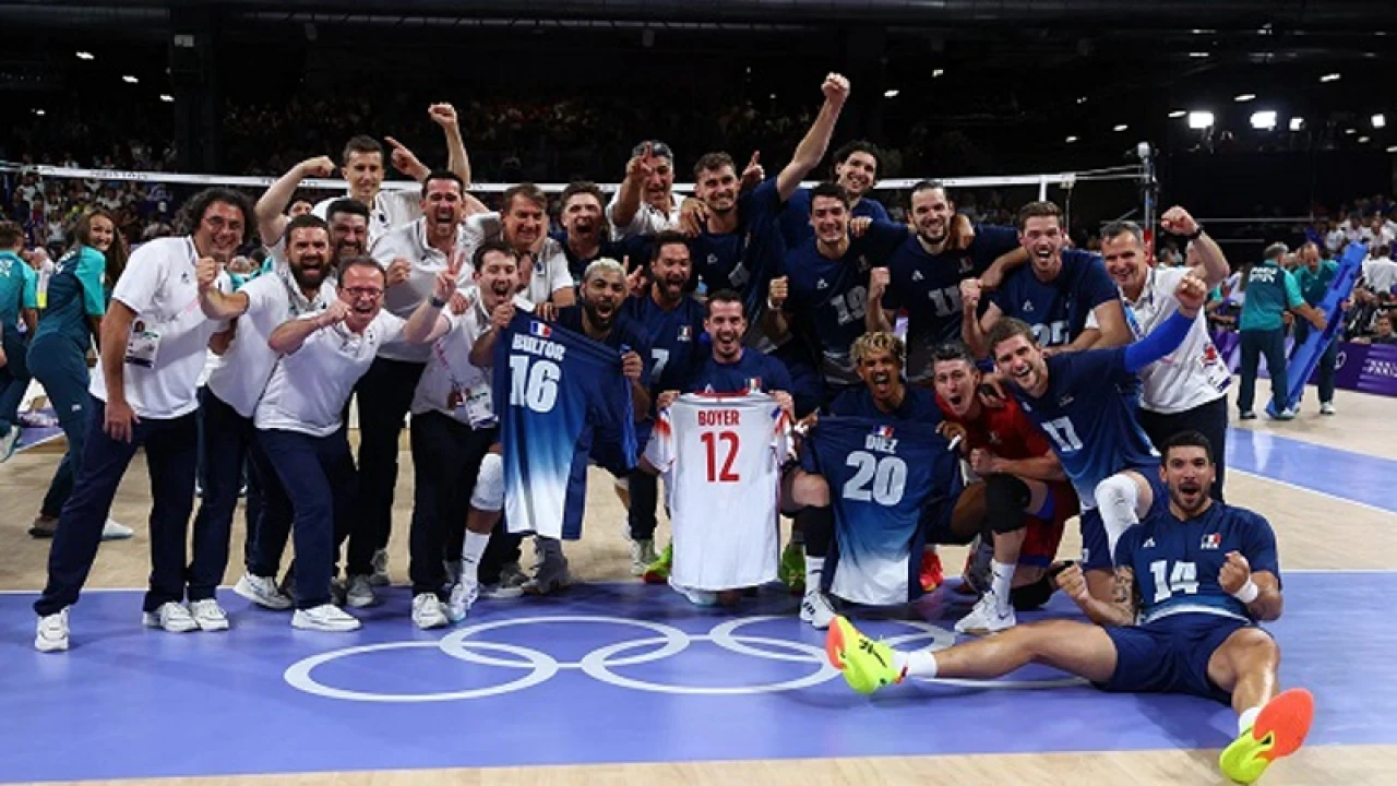 পুরুষ ভলিবলে চ্যাম্পিয়ন ফ্রান্স