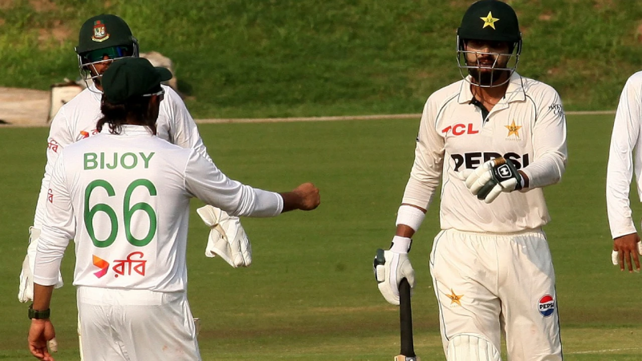 পাকিস্তানে ব্যাটারদের পর হতাশ করলেন বোলাররাও