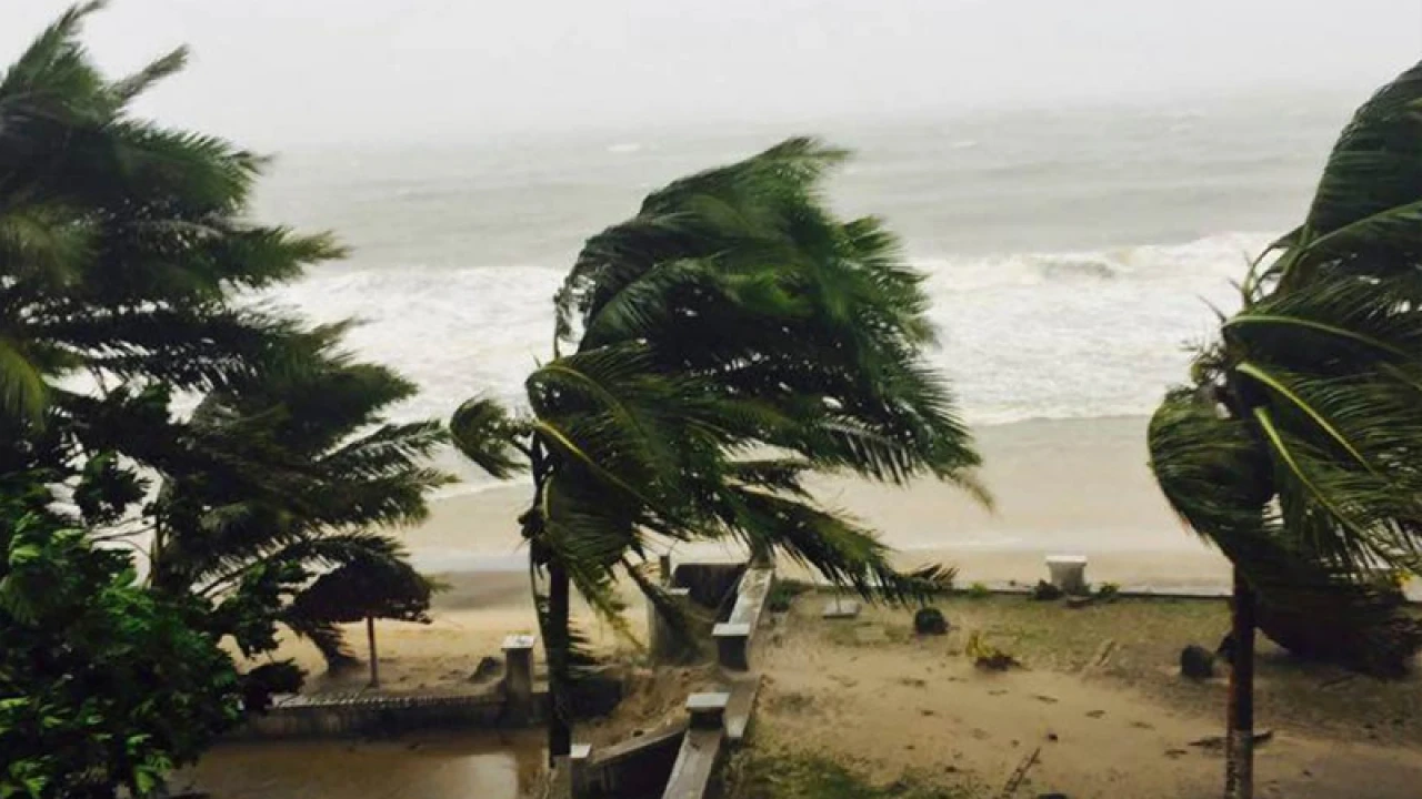 ৬০ কিলোমিটার বেগে ১৬ জেলায় ঝড়ের আভাস