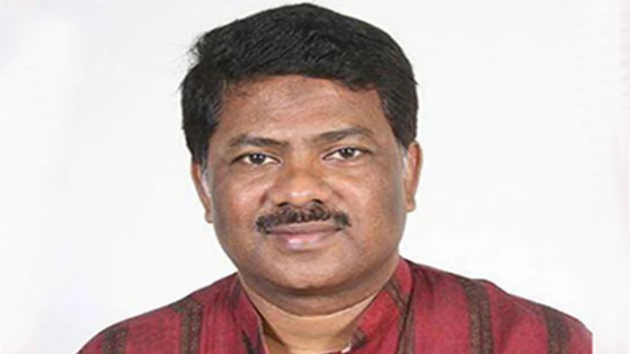 দুলুকে কারণ দর্শানোর নোটিশ