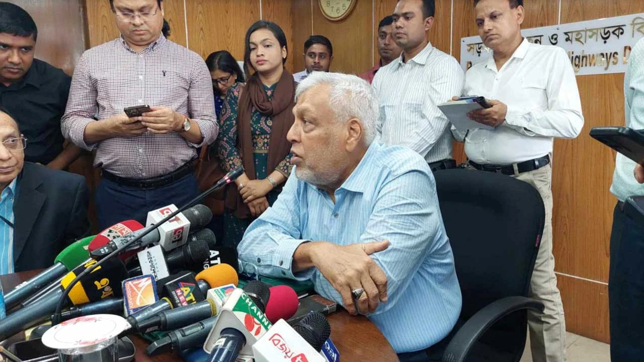 ড্রাইভিং লাইসেন্স নিয়ে আমরাও ভুক্তভোগী: সড়ক উপদেষ্টা