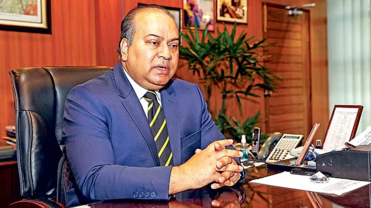 অধ্যাপক শিবলী রুবাইয়াতসহ আটজনের ব্যাংক হিসাব স্থগিত