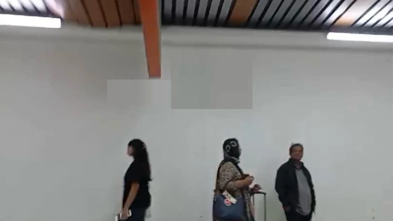 ওড়নায় মাথা ঢেকে দেশ ছাড়তে চেয়েছিলেন সাংবাদিক ফারজানা রুপা