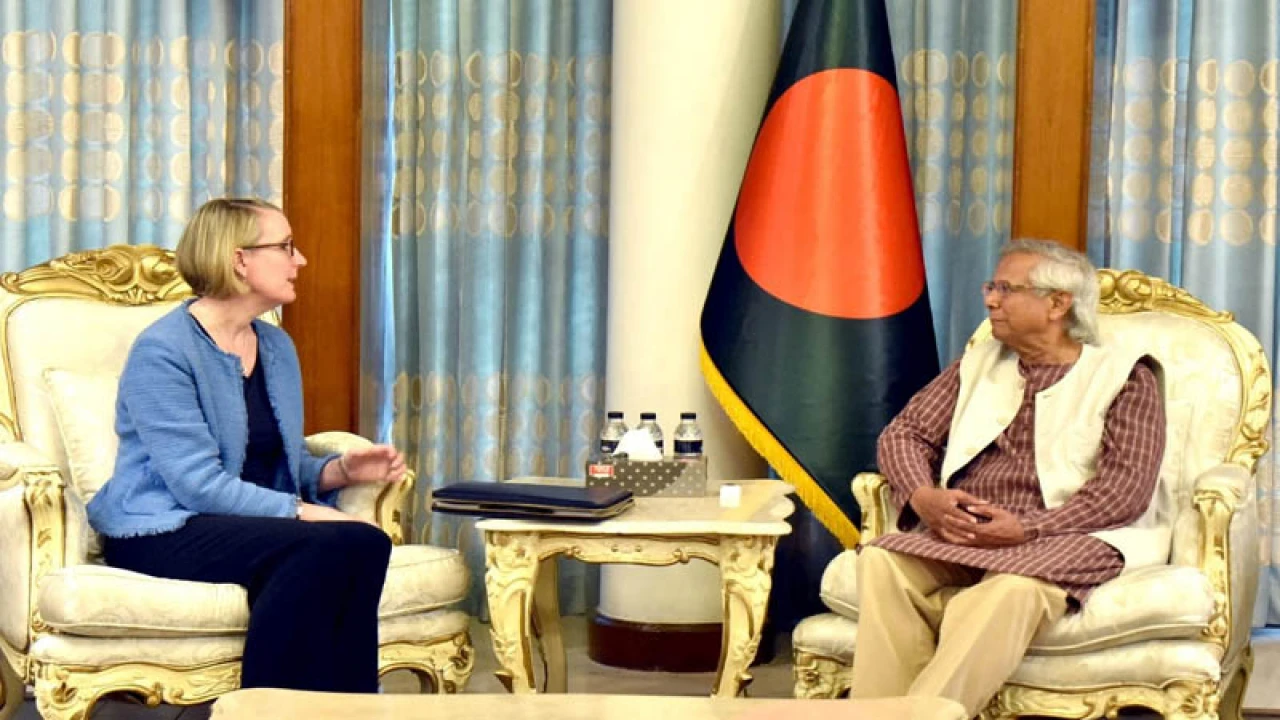 পাচার হওয়া অর্থ ফিরিয়ে আনতে যুক্তরাজ্যের সহযোগিতা চাইলেন ড. ইউনূস