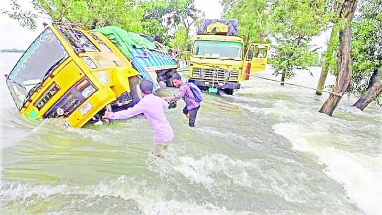ভারতের ঢল-ভারী বৃষ্টিতে পূর্বাঞ্চলে ৯ জেলা প্লাবিত