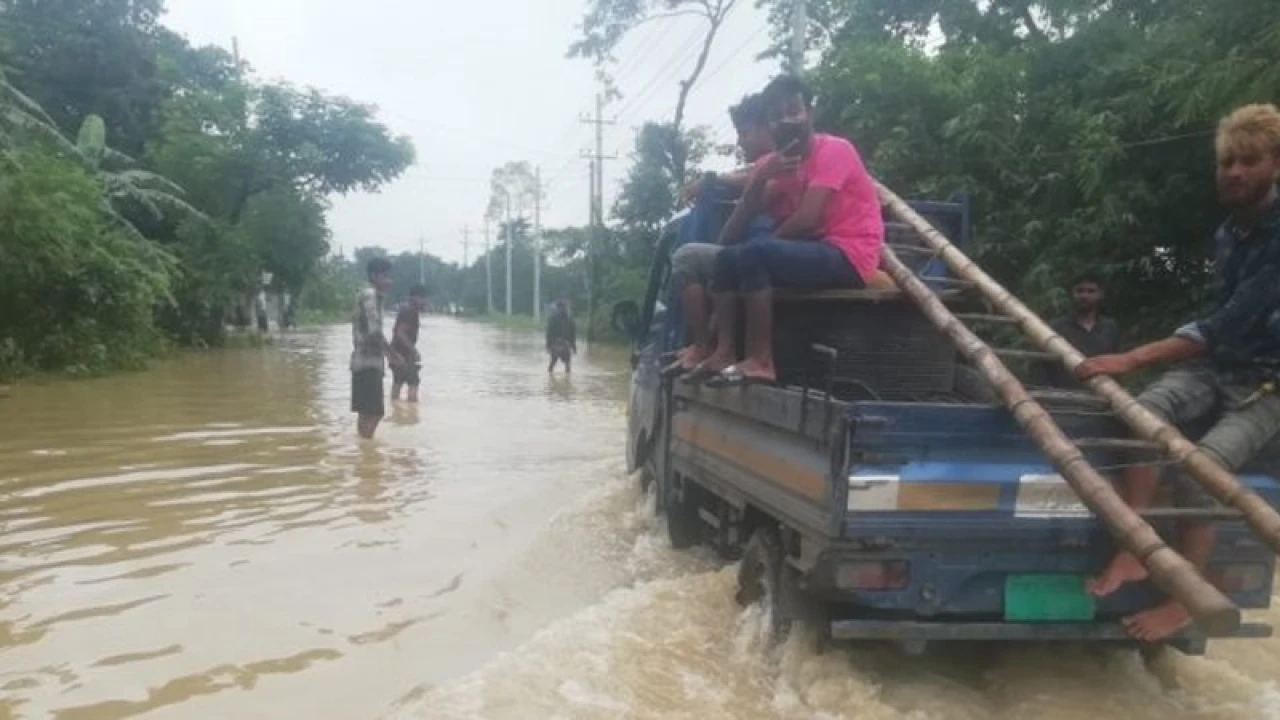 বন্যাকবলিত এলাকায় মোবাইল নেট সচল রাখতে একগুচ্ছ পদক্ষেপ